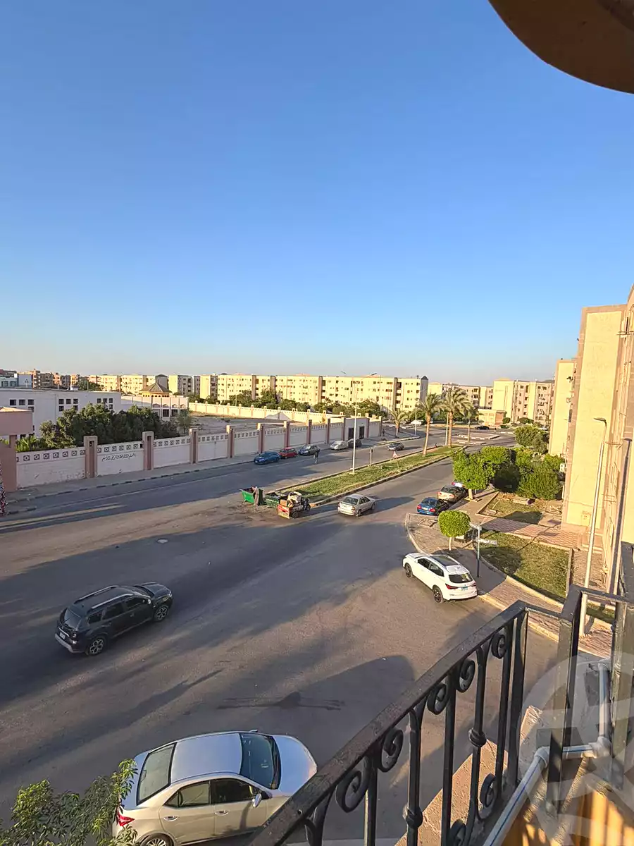 https://aqarmap.com.eg/ar/listing/7154812-for-rent-cairo-el-sheikh-zayed-city-el-hay-elawel-street-10
