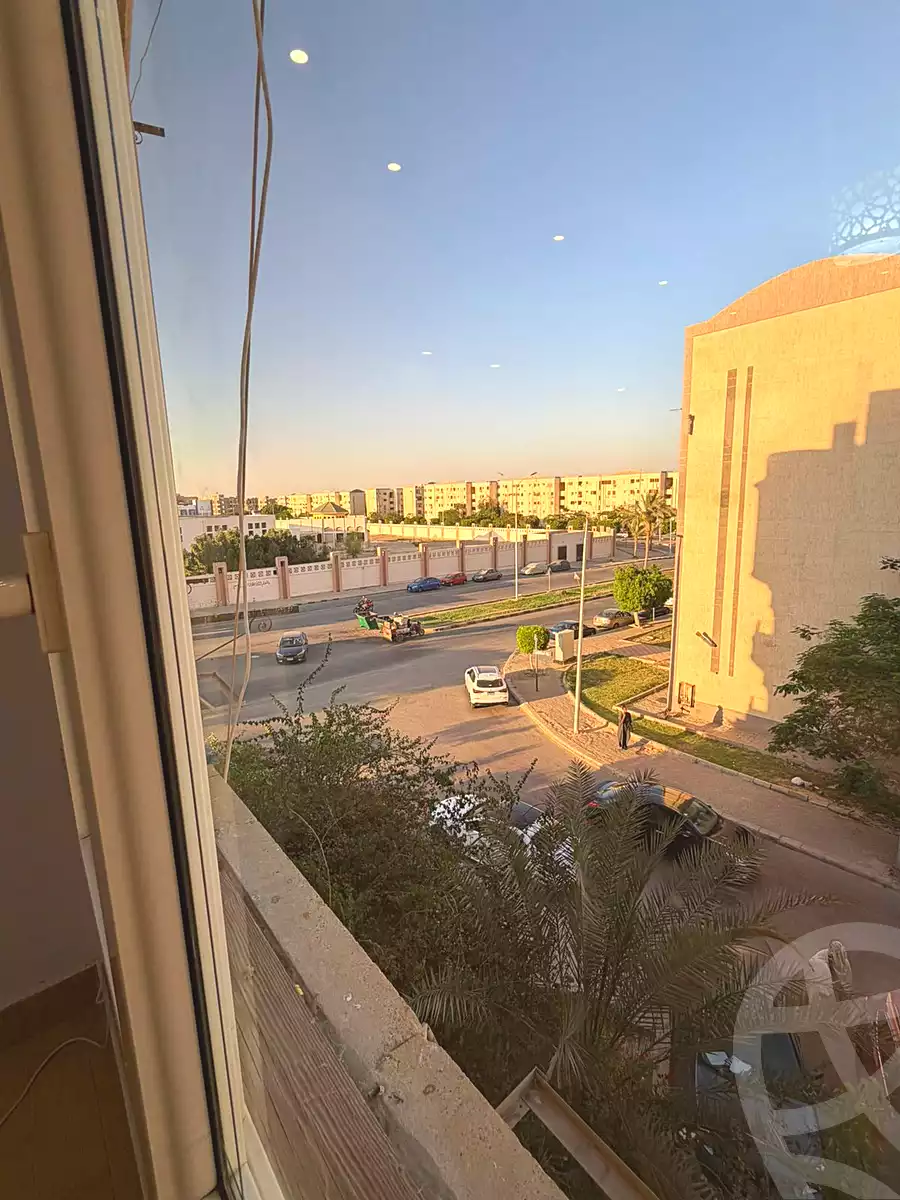 https://aqarmap.com.eg/ar/listing/7154812-for-rent-cairo-el-sheikh-zayed-city-el-hay-elawel-street-10