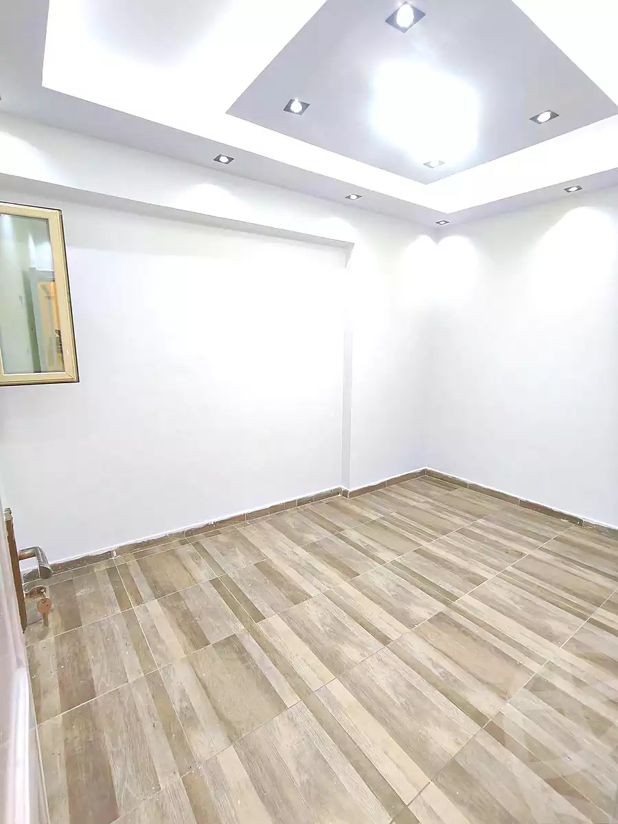https://aqarmap.com.eg/ar/listing/7155001-for-sale-alexandria-sydy-bshr-sydy-bshr-bhry-shr-khld-bn-lwlyd