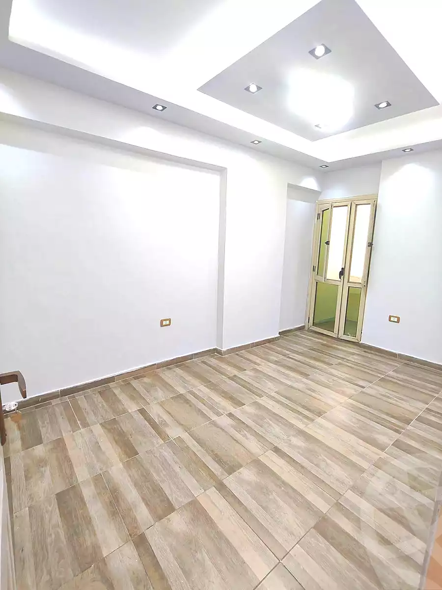 https://aqarmap.com.eg/ar/listing/7155033-for-sale-alexandria-sydy-bshr-sydy-bshr-bhry-shr-khld-bn-lwlyd