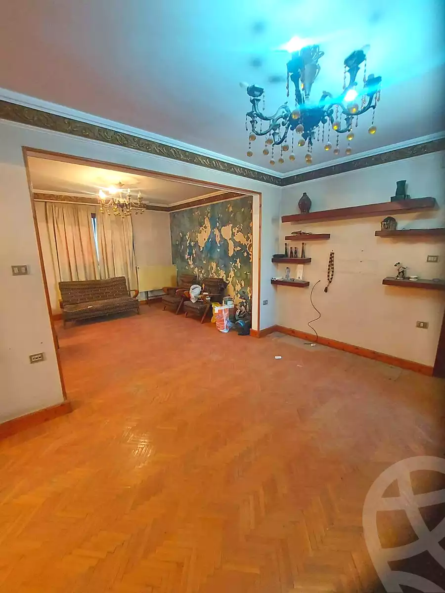 https://aqarmap.com.eg/ar/listing/7155860-for-sale-cairo-helwan-helwan-el-sharkeya-borhan-st
