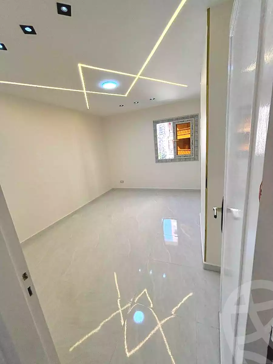 https://aqarmap.com.eg/en/listing/7156060-for-sale-alexandria-sydy-bshr-sydy-bshr-bhry-shr-mhmwd-l-yswy