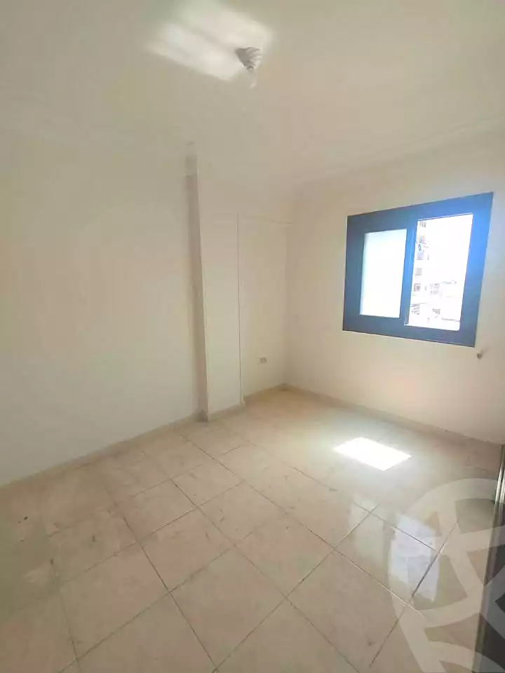 https://aqarmap.com.eg/en/listing/7156131-for-sale-alexandria-al-agamy-lbytsh-shahr-al-assal-st
