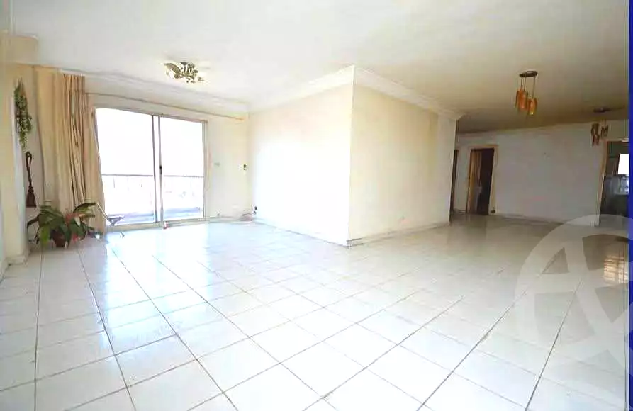 https://aqarmap.com.eg/en/listing/7156274-for-sale-alexandria-lsywf-mostafa-kamel-st
