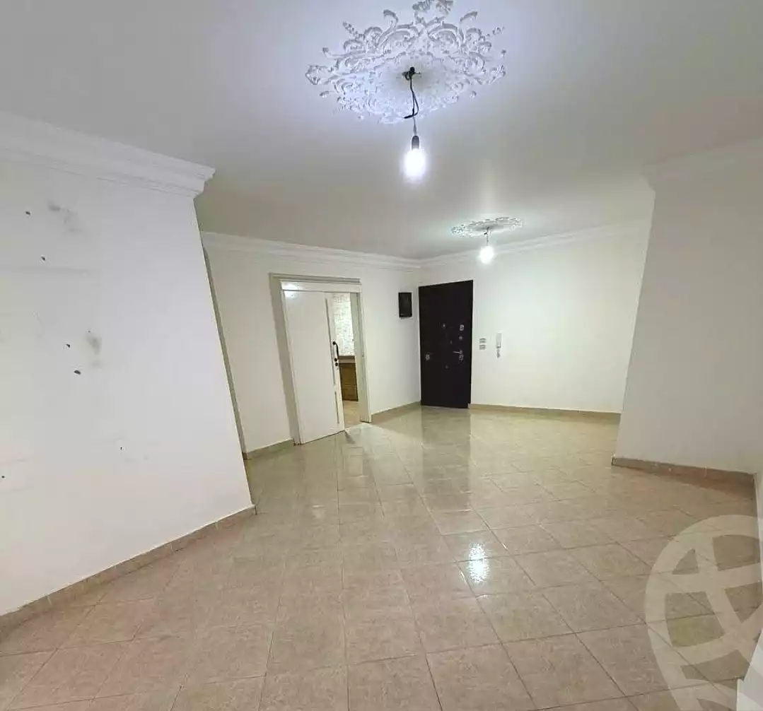 https://aqarmap.com.eg/en/listing/7156483-for-sale-alexandria-camp-cesar-el-gaish-rd