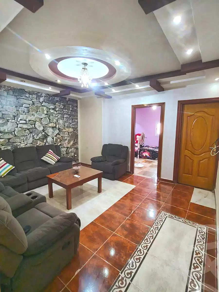 https://aqarmap.com.eg/ar/listing/7156610-for-sale-alexandria-sydy-bshr-sydy-bshr-bhry-mohamed-el-srafi-st.