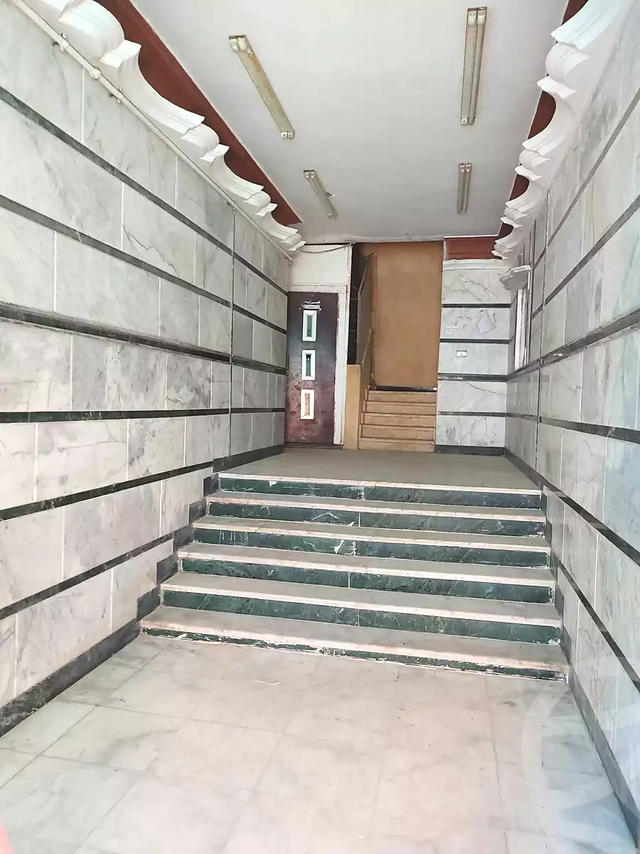 https://aqarmap.com.eg/ar/listing/7156985-for-sale-alexandria-al-agamy-lbytsh-bianchiii