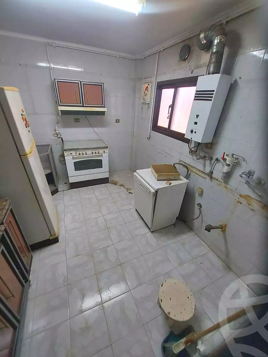 https://aqarmap.com.eg/en/listing/7157087-for-sale-cairo-helwan-helwan-el-sharkeya-borhan-st