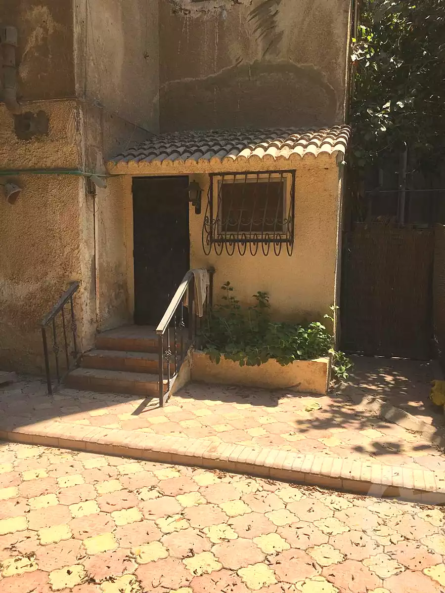 https://aqarmap.com.eg/ar/listing/7157161-for-sale-cairo-el-maadi-zahraa-el-maadi-zahraa-el-maadi-st
