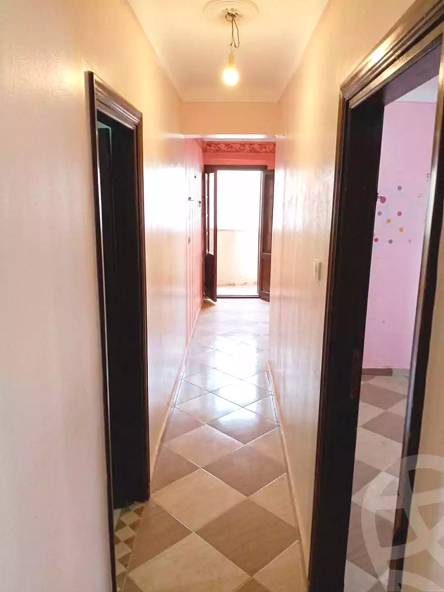 https://aqarmap.com.eg/ar/listing/7157309-for-sale-alexandria-new-miami-street-10