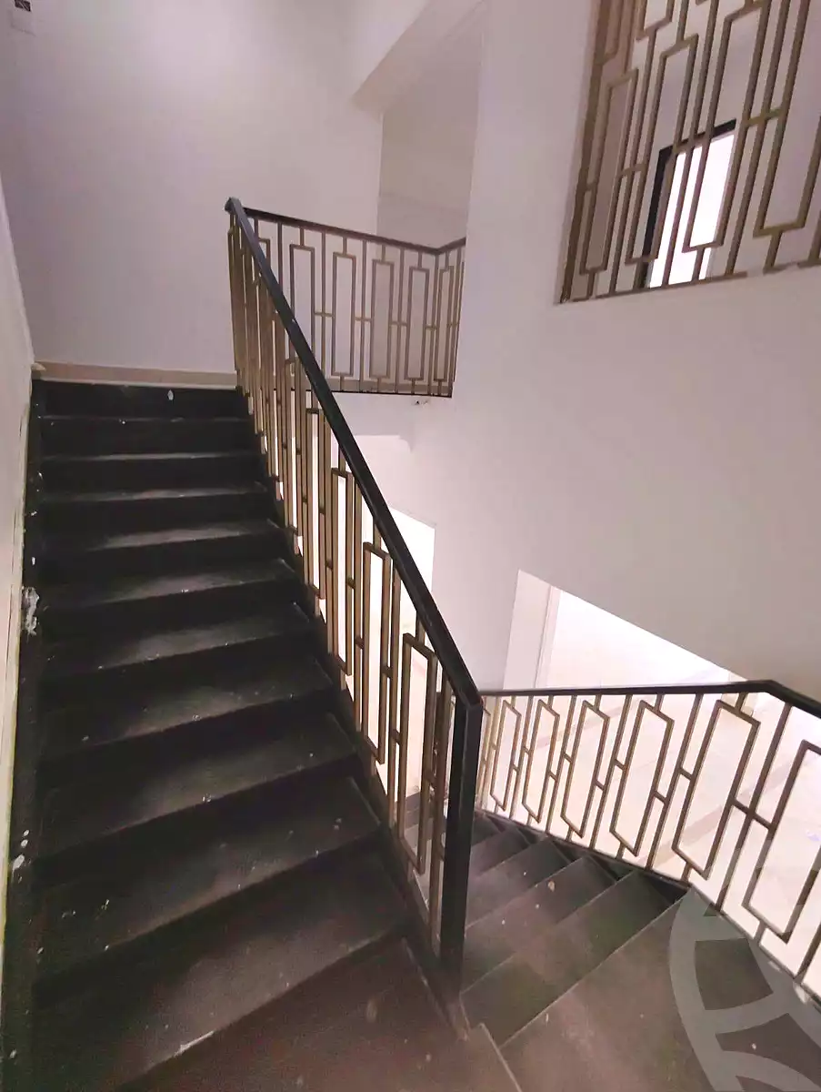 https://aqarmap.com.eg/ar/listing/7157320-for-sale-cairo-nasr-city-6th-zone-abd-el-aziz-talaat-st