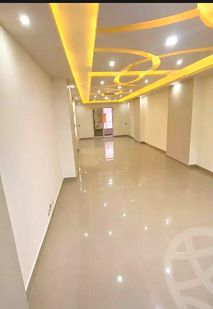 https://aqarmap.com.eg/ar/listing/7157612-for-rent-alexandria-ganaklis