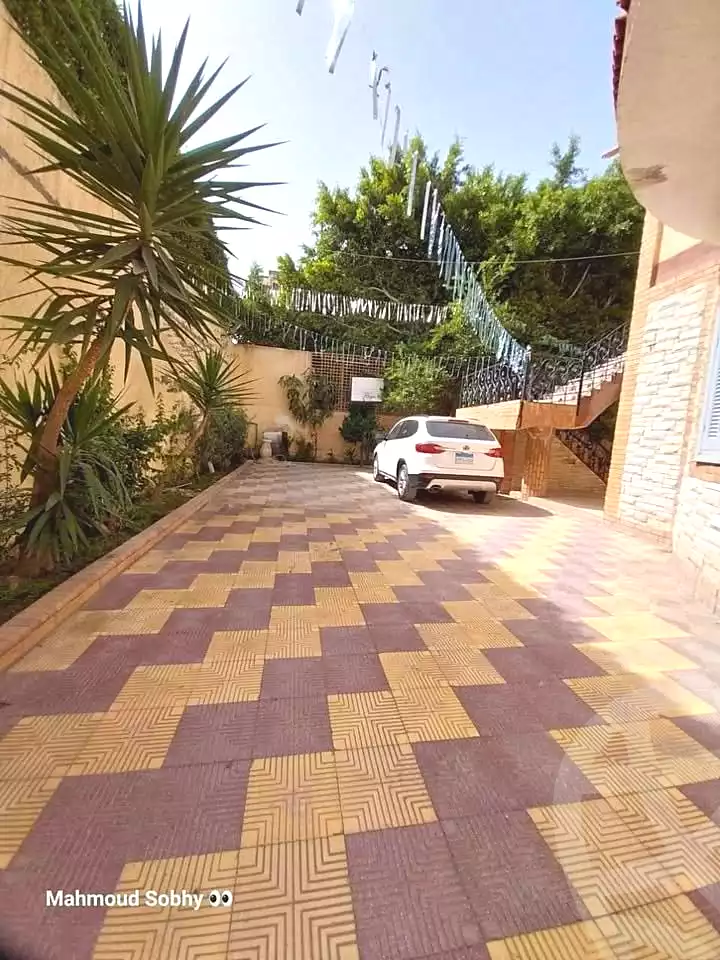 https://aqarmap.com.eg/ar/listing/7157762-for-sale-alexandria-al-agamy-lbytsh-shahr-al-assal-st