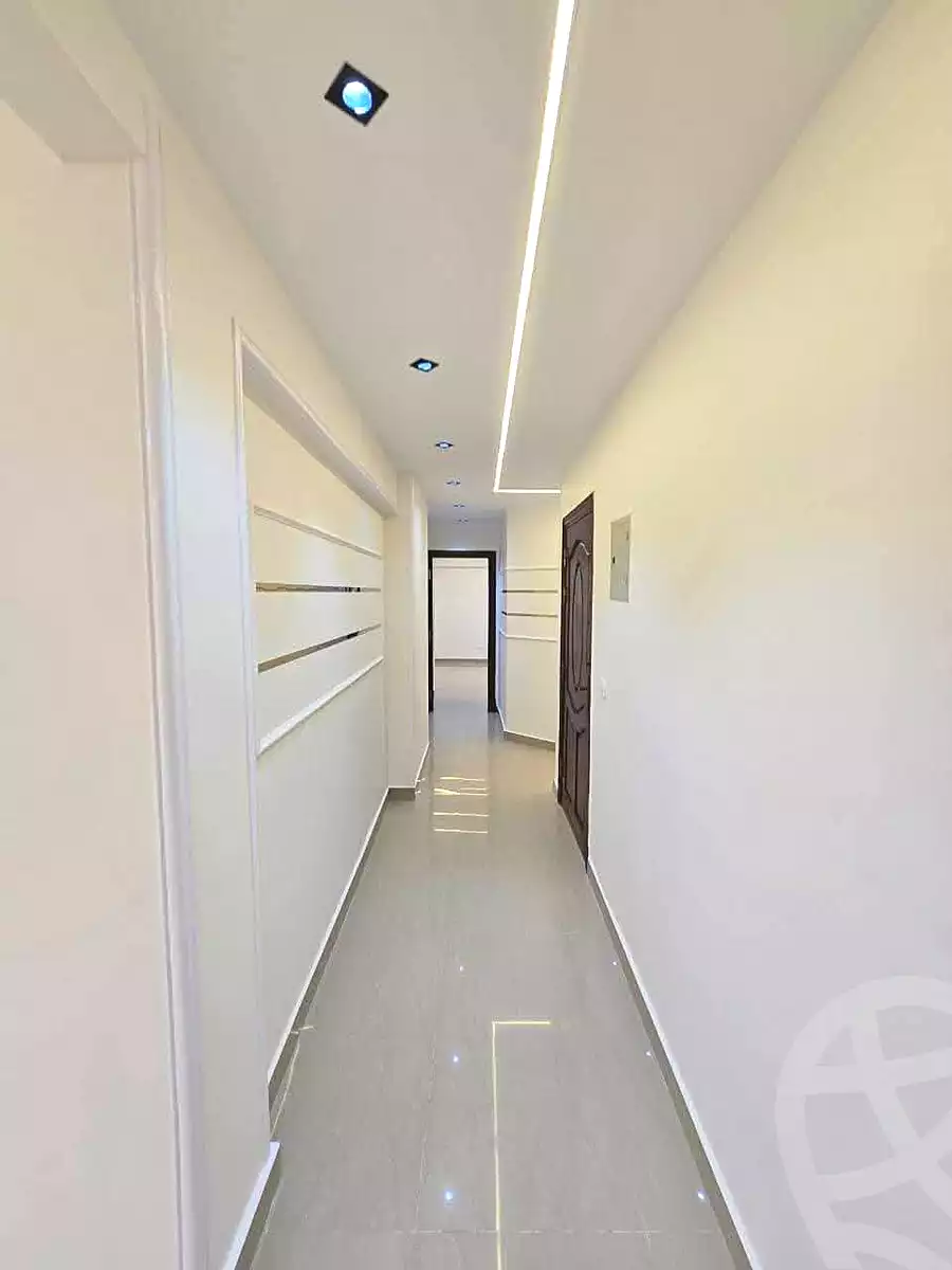 https://aqarmap.com.eg/ar/listing/7157829-for-sale-alexandria-miami-mahmoud-el-isawy-st