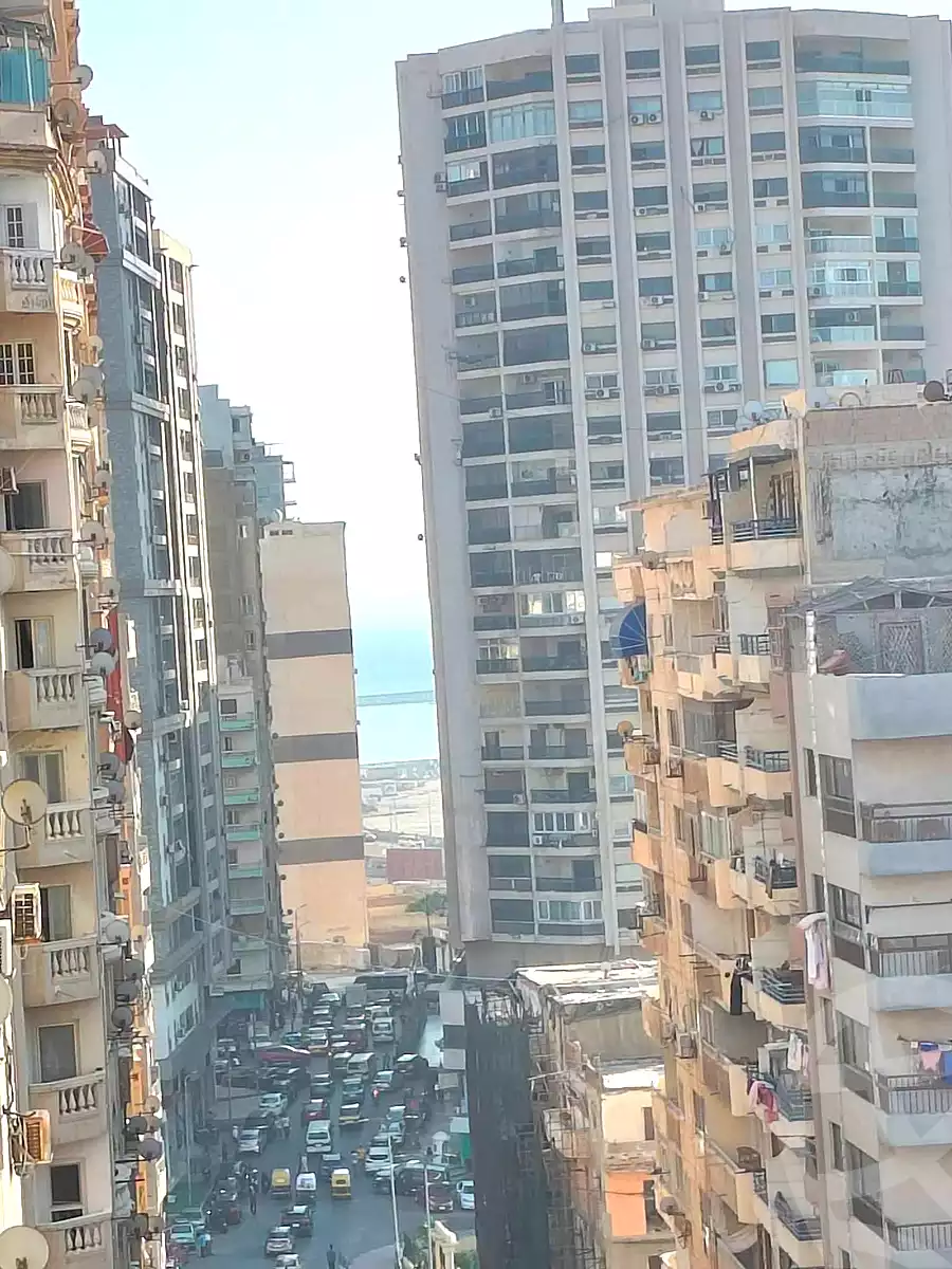 https://aqarmap.com.eg/ar/listing/7158187-for-sale-alexandria-sydy-bshr-sydy-bshr-bhry-shr-khld-bn-lwlyd