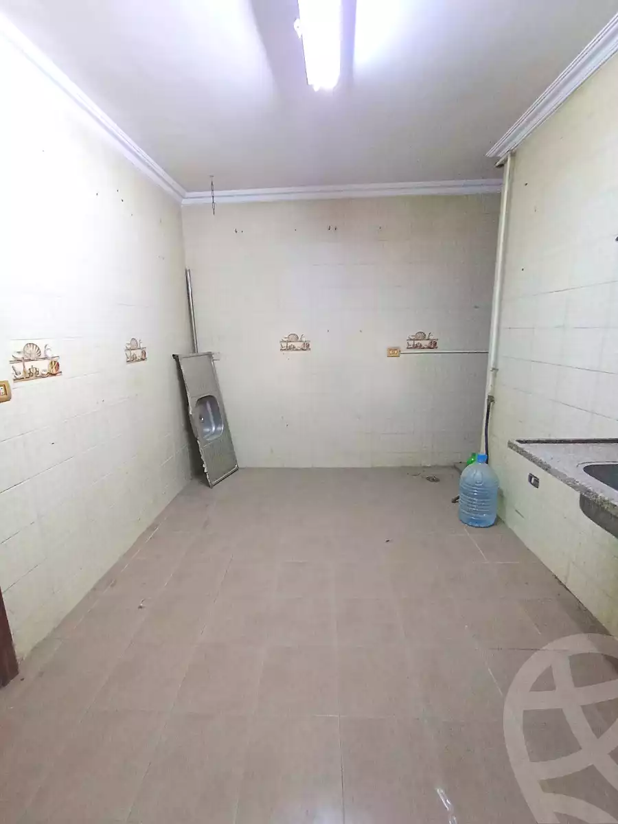 https://aqarmap.com.eg/ar/listing/7158196-for-rent-cairo-helwan-mostafa-fahmy-st