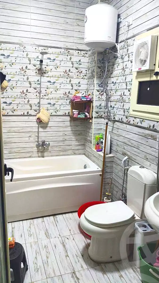 https://aqarmap.com.eg/ar/listing/7158213-for-sale-cairo-helwan-hadayek-helwan-nile-corniche-st