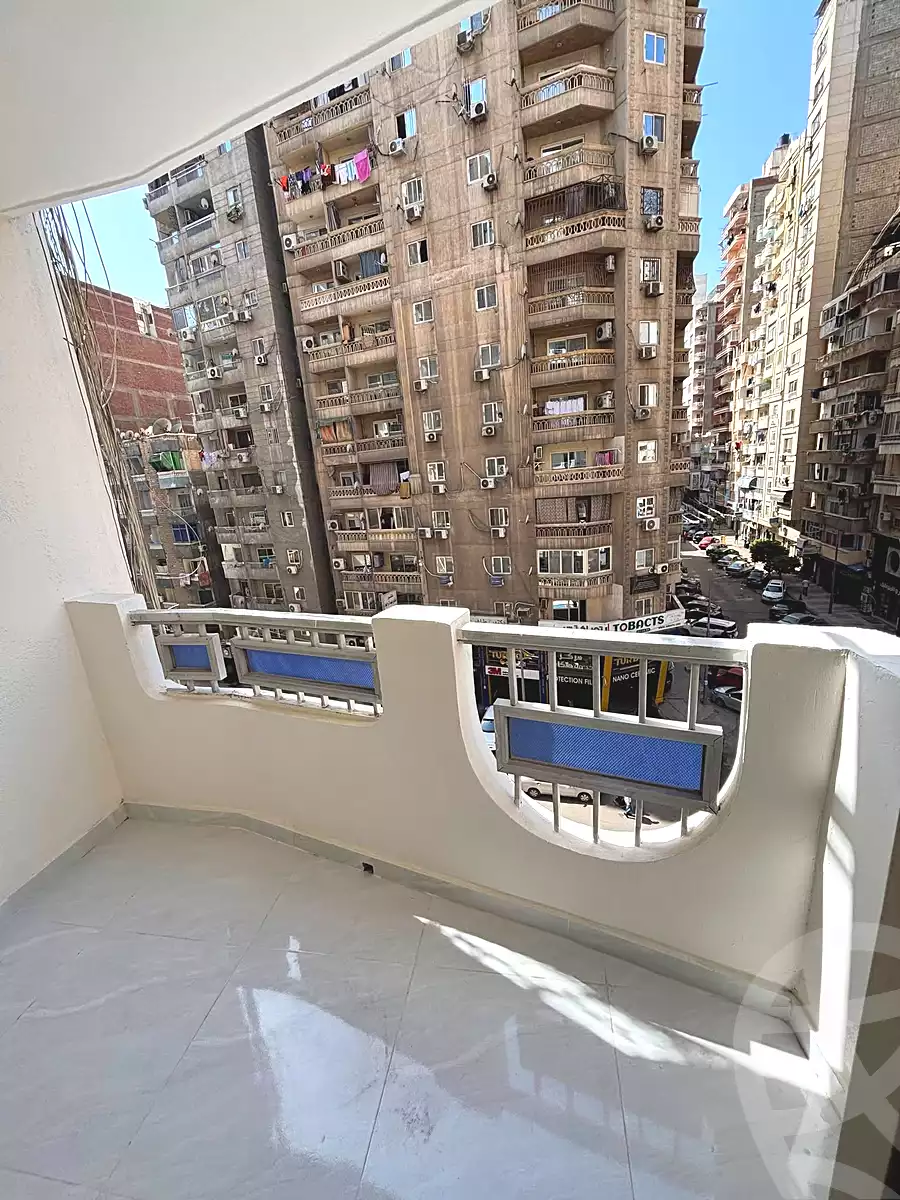 https://aqarmap.com.eg/ar/listing/7158361-for-sale-alexandria-miami-mahmoud-el-isawy-st