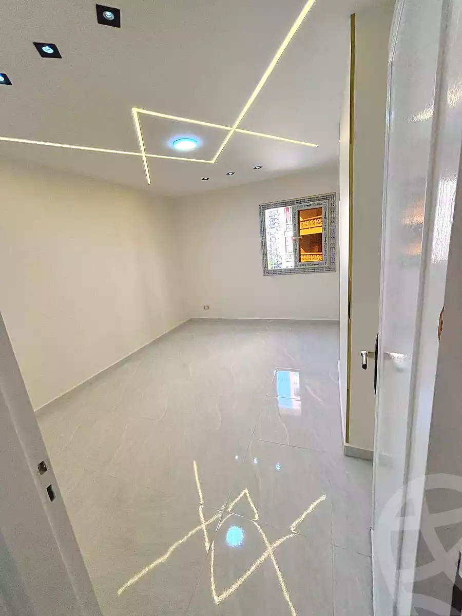 https://aqarmap.com.eg/ar/listing/7158361-for-sale-alexandria-miami-mahmoud-el-isawy-st