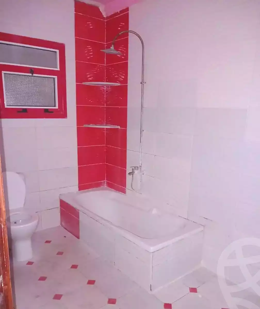 https://aqarmap.com.eg/en/listing/7158364-for-rent-alexandria-al-agamy-lbytsh-el-reyad-st