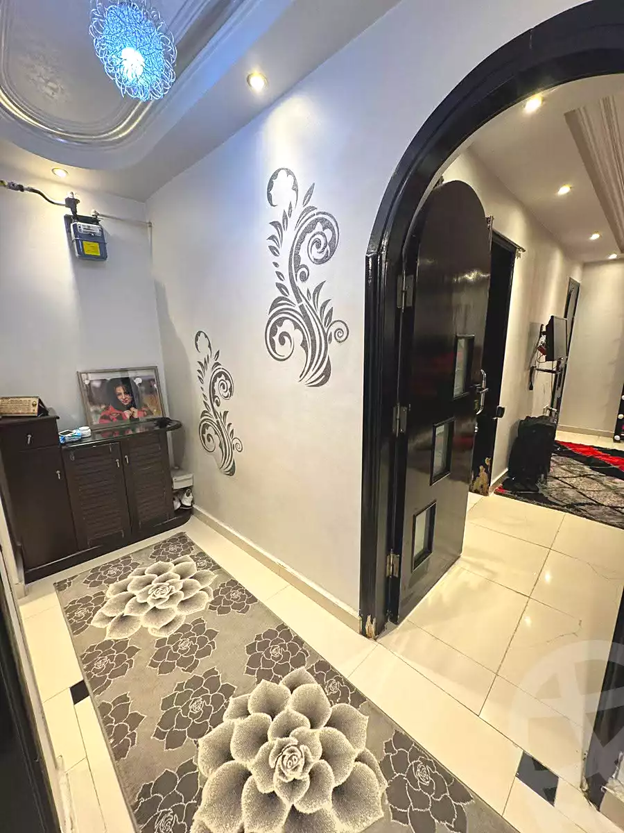 https://aqarmap.com.eg/ar/listing/7158419-for-sale-cairo-shoubra-ltr-lbwlqy