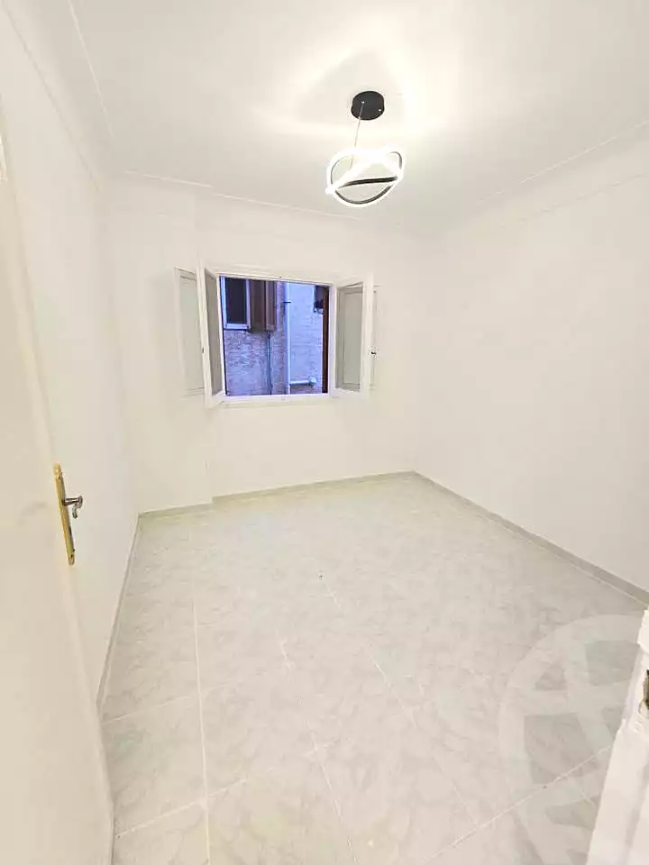 https://aqarmap.com.eg/ar/listing/7158508-for-sale-alexandria-al-agamy-shataa-el-nakheel