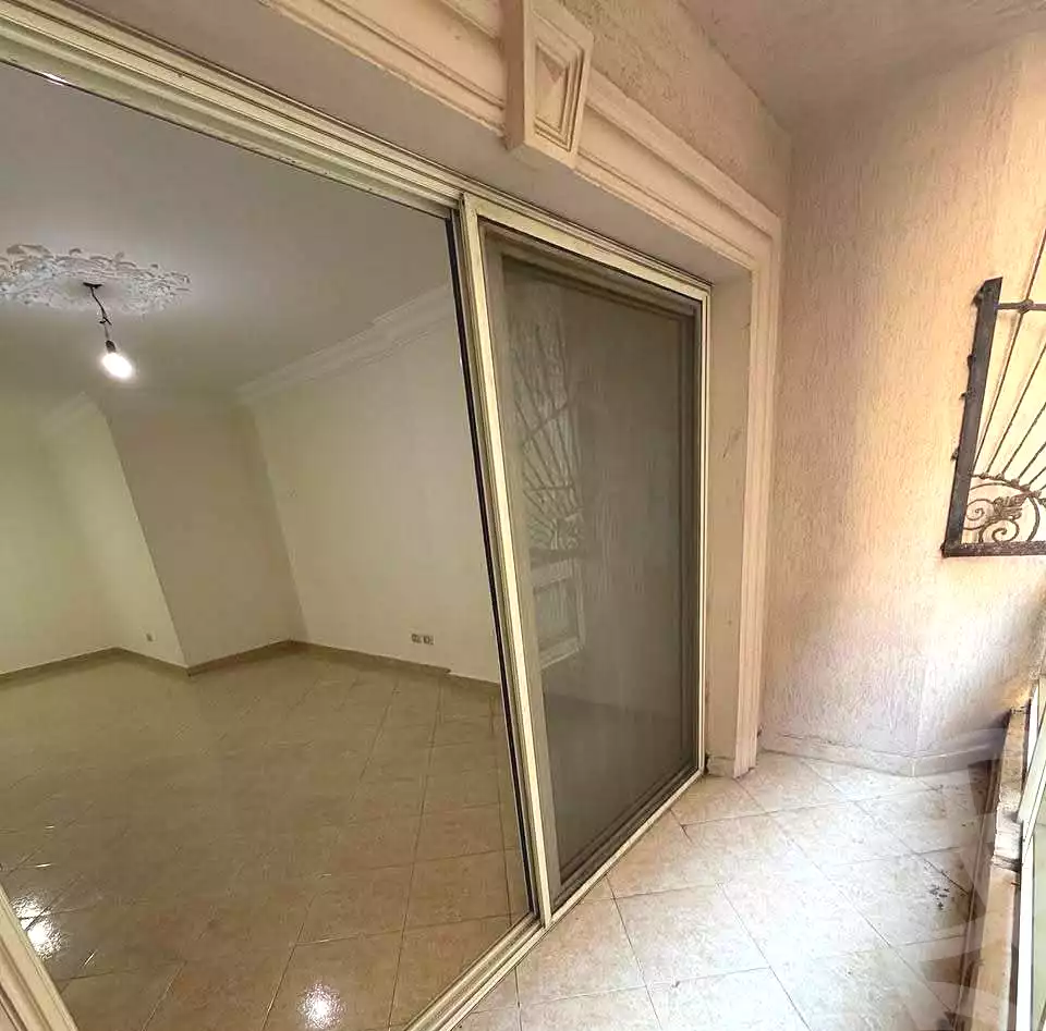 https://aqarmap.com.eg/en/listing/7158567-for-sale-alexandria-camp-cesar-el-gaish-rd