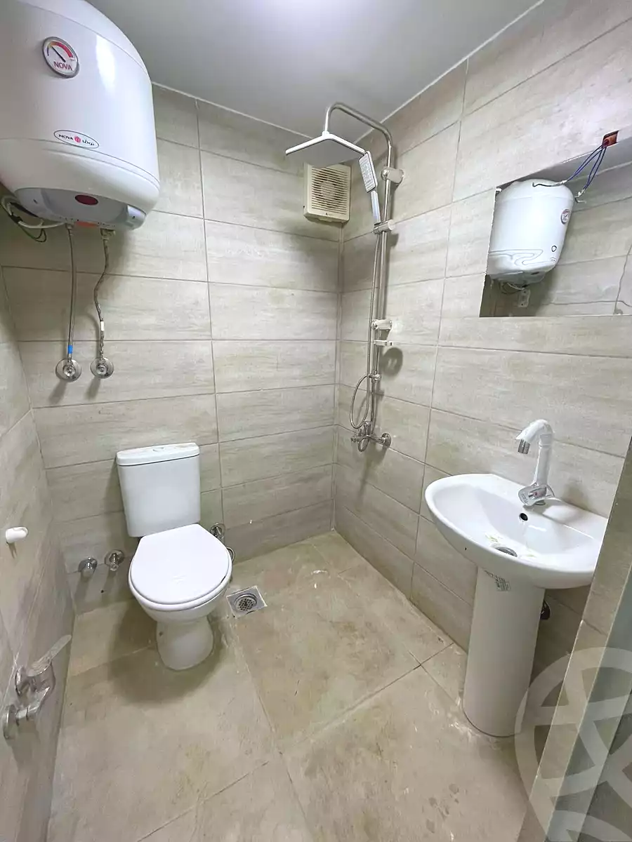 https://aqarmap.com.eg/ar/listing/7159093-for-rent-cairo-new-cairo-ganob-el-akadamiya-south-academy-g-yassin-abd-el-ghafar-st