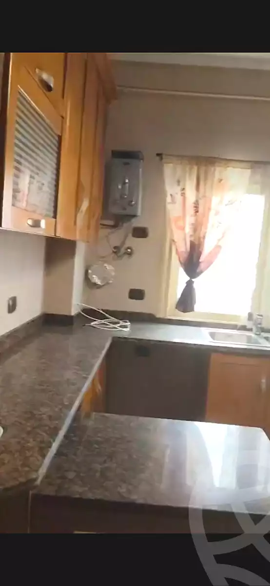 https://aqarmap.com.eg/ar/listing/7159167-for-sale-cairo-new-cairo-ganob-el-akadamiya-south-academy-d-abbas-mahmoud-el-akad-st