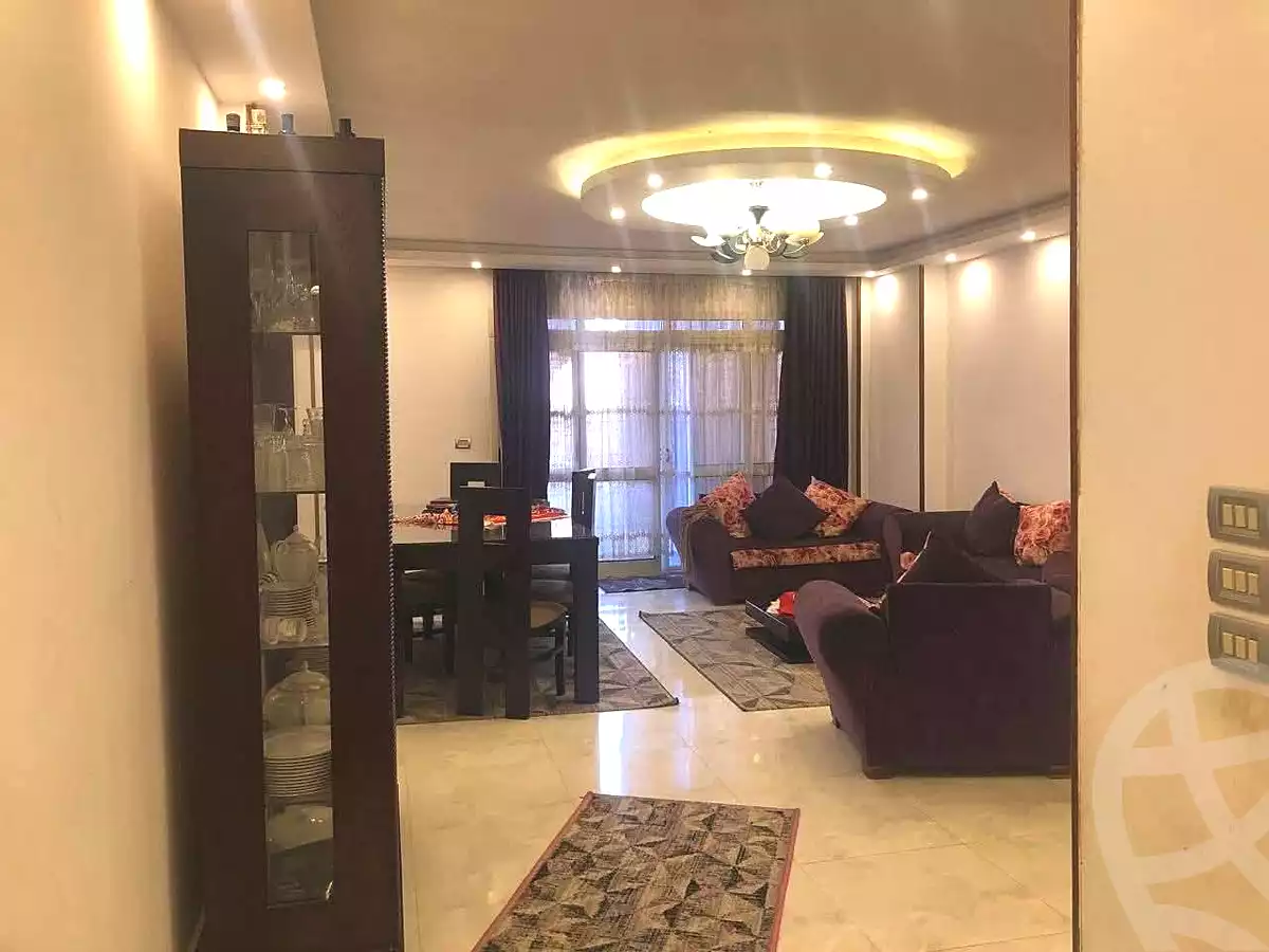 https://aqarmap.com.eg/ar/listing/7159302-for-sale-cairo-helwan-hadayek-helwan-nile-corniche-st