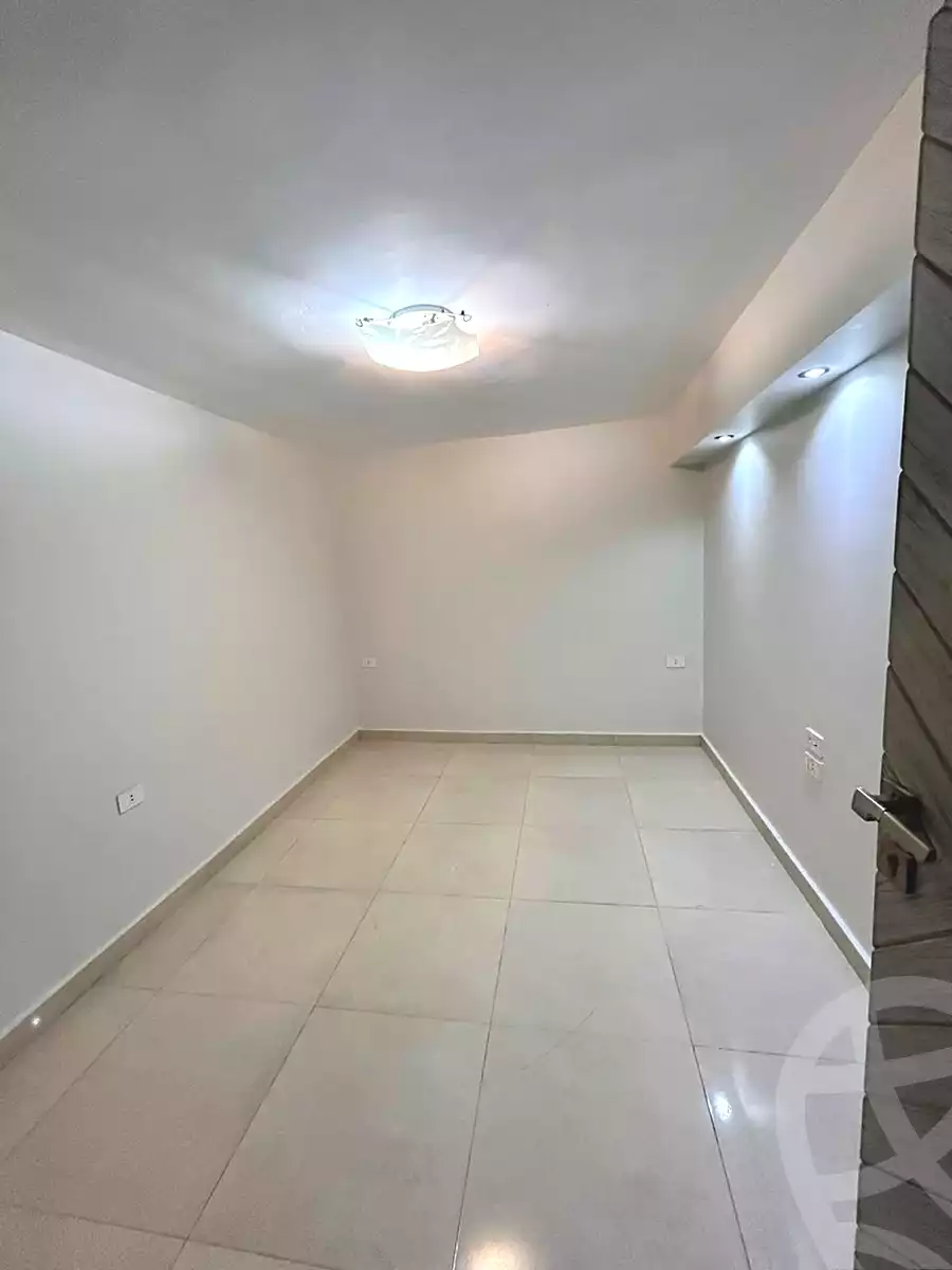 https://aqarmap.com.eg/ar/listing/7159338-for-rent-cairo-new-cairo-ganob-el-akadamiya-south-academy-h-amr-ibn-el-ass-st