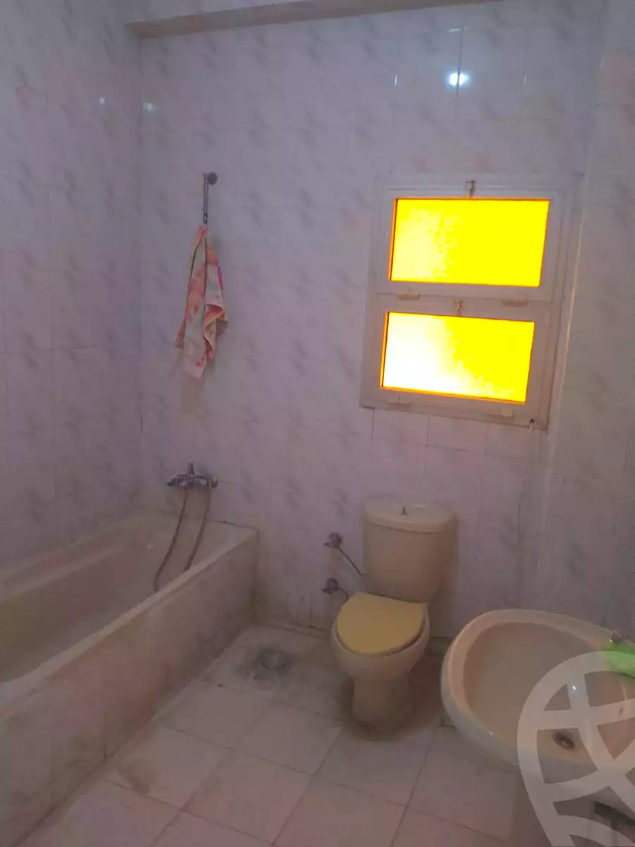 https://aqarmap.com.eg/ar/listing/7159659-for-sale-alexandria-al-agamy-lbytsh-shahr-al-assal-st