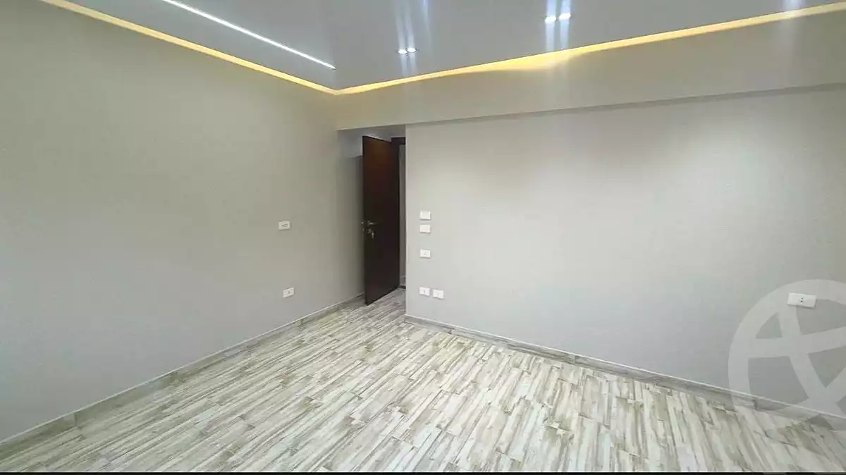 https://aqarmap.com.eg/en/listing/7159776-for-rent-alexandria-lsywf-gamila-city-compound