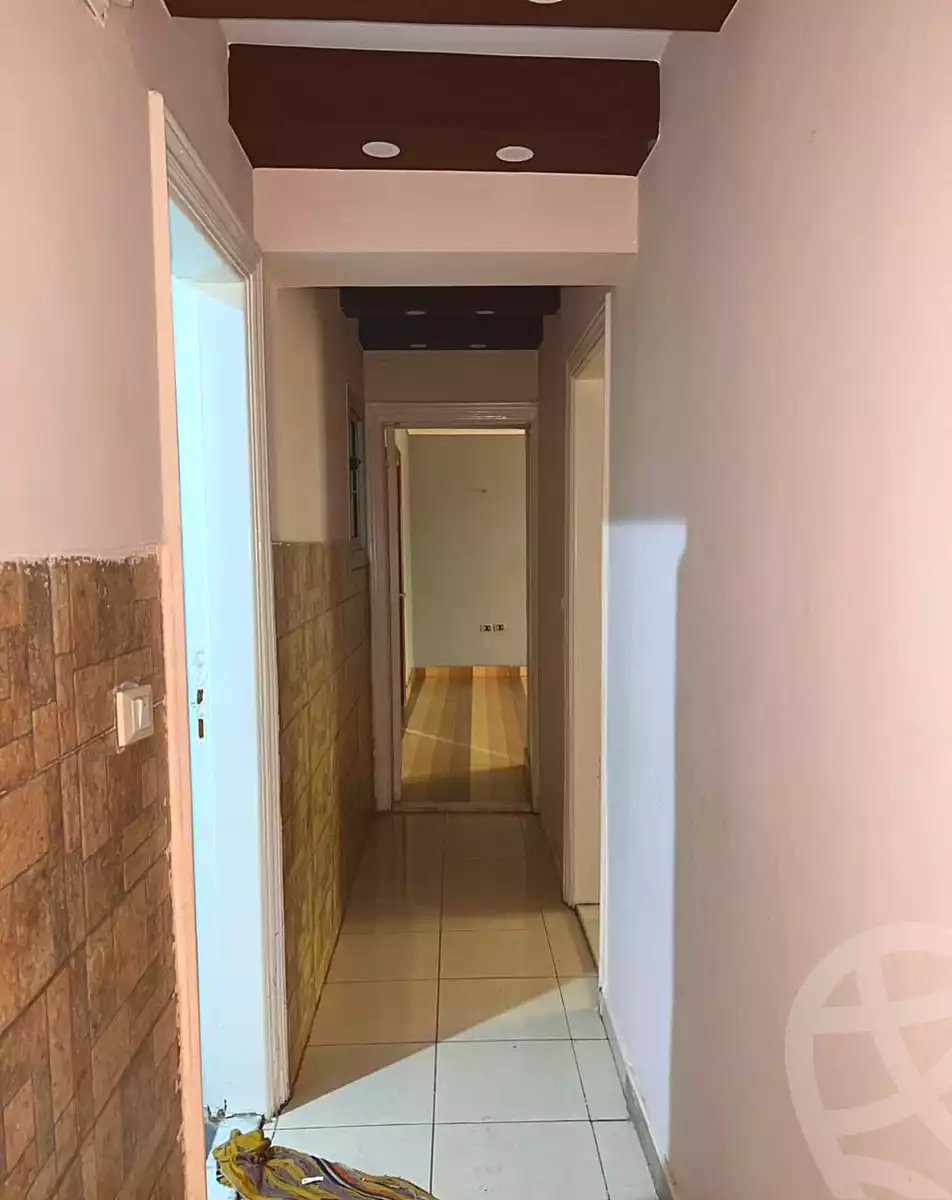 https://aqarmap.com.eg/ar/listing/7159967-for-sale-cairo-6th-of-october-el-ahyaa-neighborhood-2nd-divided-from-al-kafrawei-st