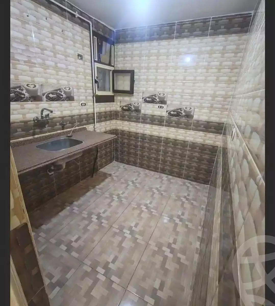 https://aqarmap.com.eg/ar/listing/7160219-for-sale-alexandria-al-agamy-el-hanouvel-al-asdakaa-st