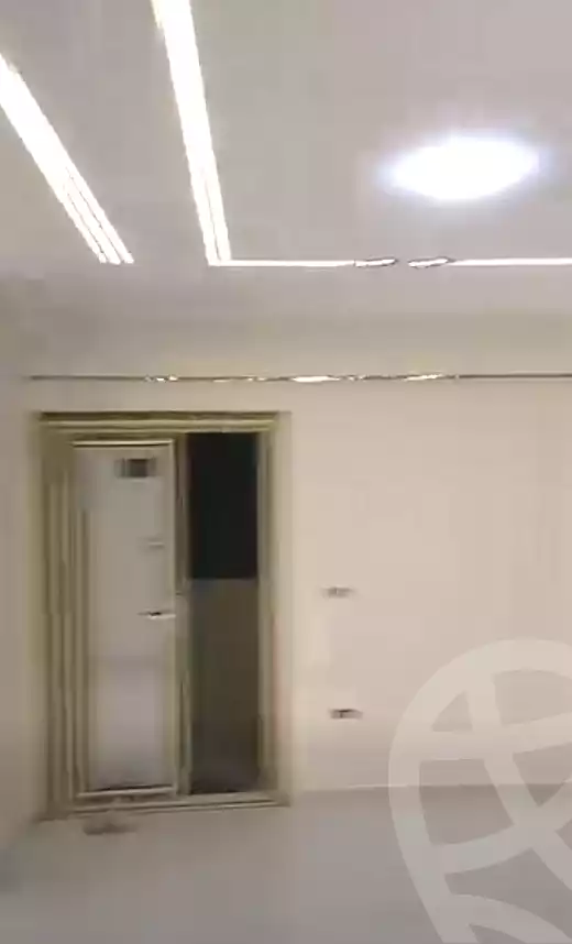 https://aqarmap.com.eg/ar/listing/7160555-for-sale-alexandria-miami-mahmoud-el-isawy-st