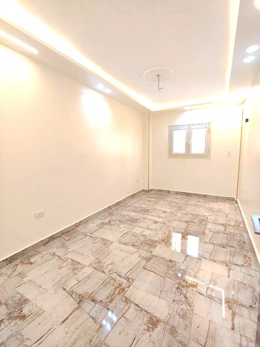 https://aqarmap.com.eg/ar/listing/7160624-for-sale-alexandria-sydy-bshr-sydy-bshr-bhry-khalil-hamada-st
