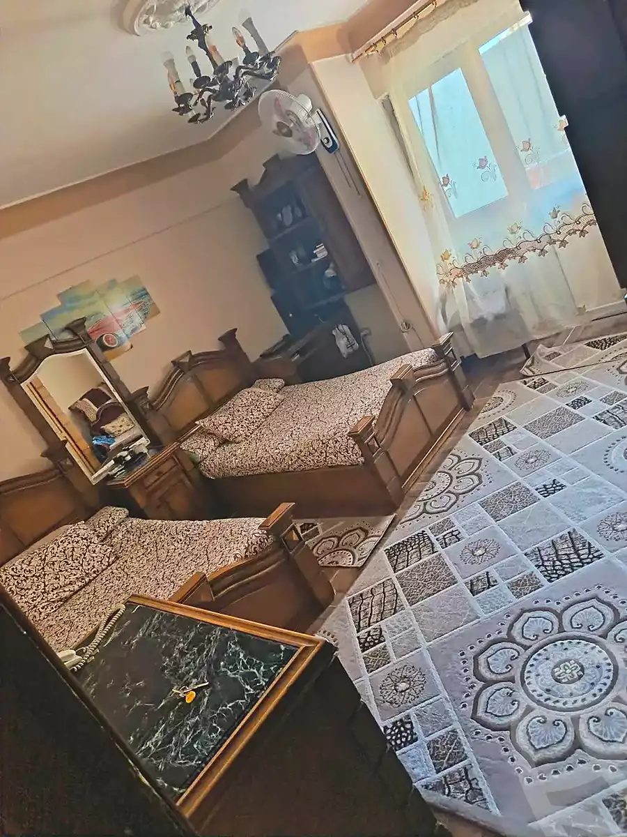 https://aqarmap.com.eg/ar/listing/7161169-for-sale-alexandria-moharram-bey-kanal-al-mahmoudeya-al-bahri-st