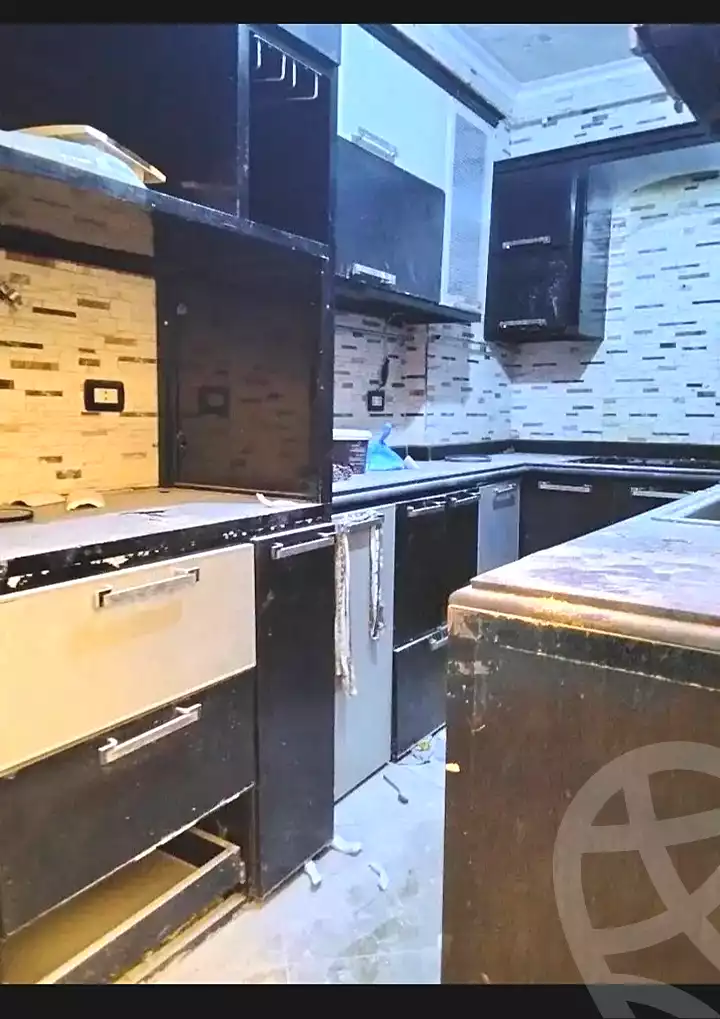 https://aqarmap.com.eg/ar/listing/7161496-for-sale-alexandria-sydy-bshr-sydy-bshr-qbly-street-17