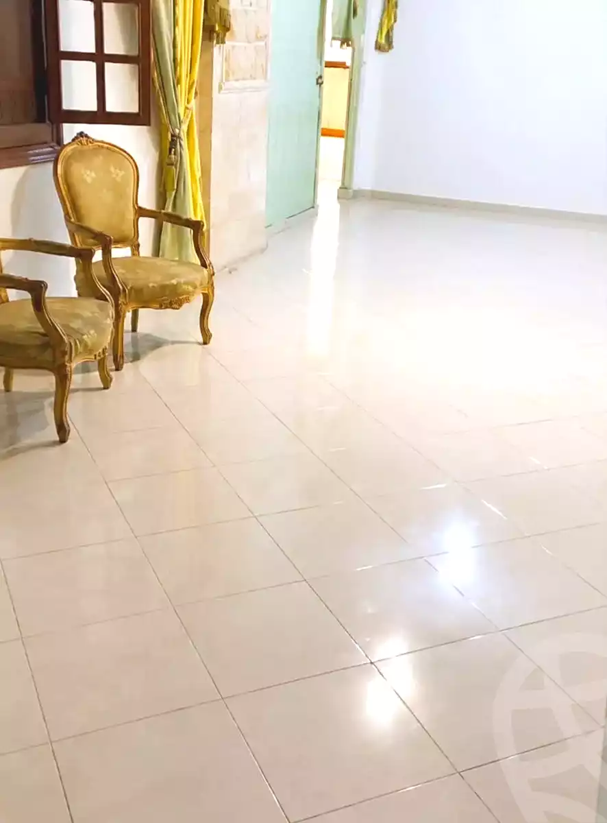 https://aqarmap.com.eg/ar/listing/7161774-for-rent-alexandria-ganaklis