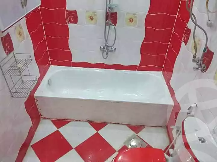 https://aqarmap.com.eg/ar/listing/7162173-for-sale-cairo-helwan-helwan-el-sharkeya-ryad-pasha-st