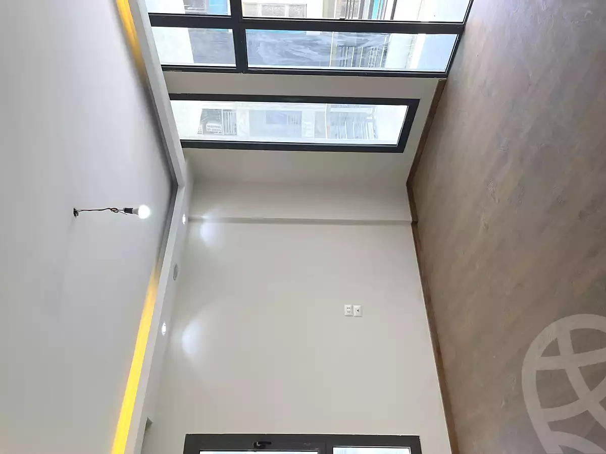 https://aqarmap.com.eg/en/listing/6935500-for-sale-cairo-new-cairo-compounds-dh-ykwn-2-ryzydns-styl-hwm