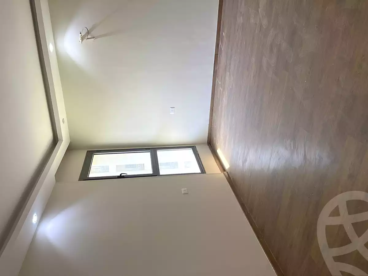 https://aqarmap.com.eg/en/listing/6935500-for-sale-cairo-new-cairo-compounds-dh-ykwn-2-ryzydns-styl-hwm