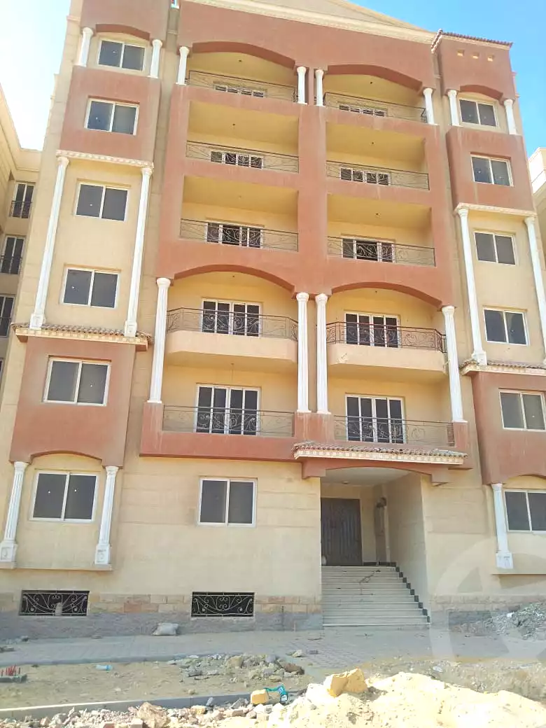 https://aqarmap.com.eg/ar/listing/7163080-for-sale-cairo-new-cairo-compounds-loaloat-new-cairo