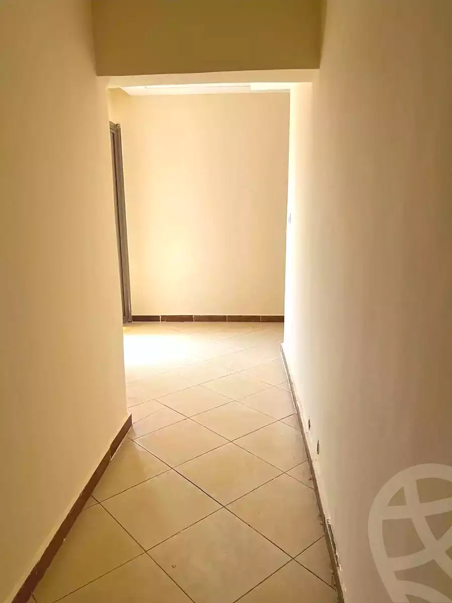 https://aqarmap.com.eg/ar/listing/7163233-for-rent-alexandria-moharram-bey