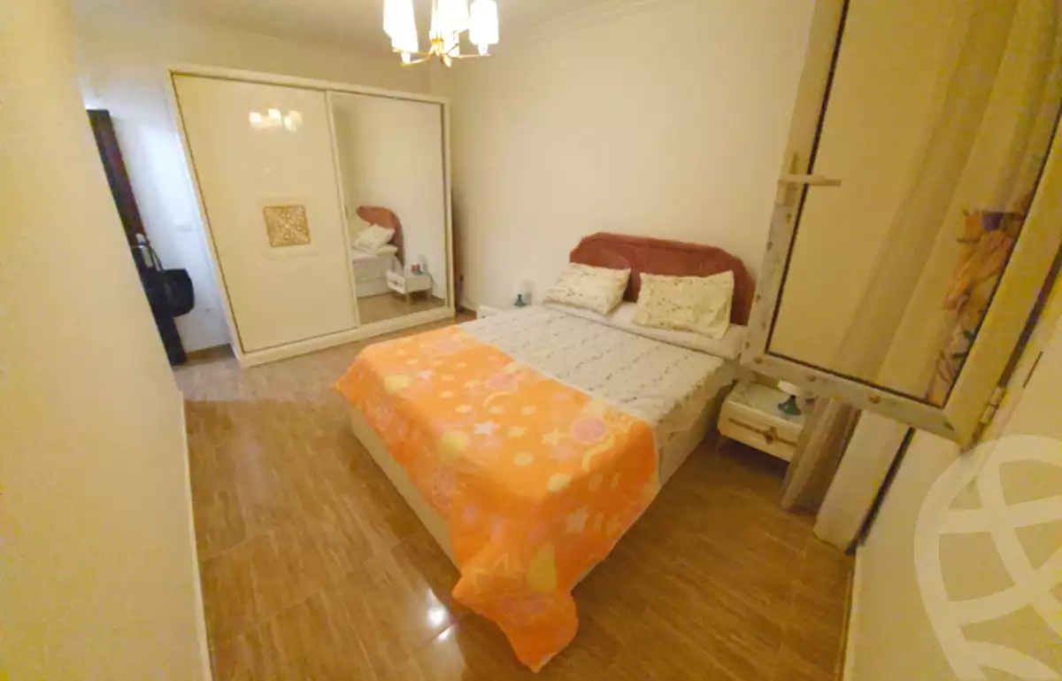 https://aqarmap.com.eg/en/listing/7163752-for-rent-cairo-6th-of-october-compounds-skn-msr