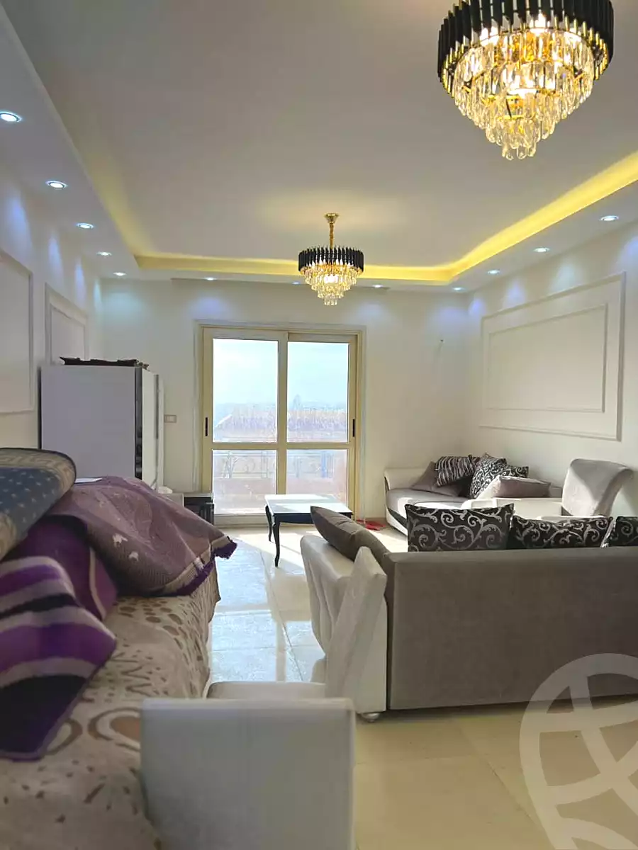 https://aqarmap.com.eg/en/listing/7163760-for-sale-cairo-el-sheikh-zayed-city-compounds-el-khamayel