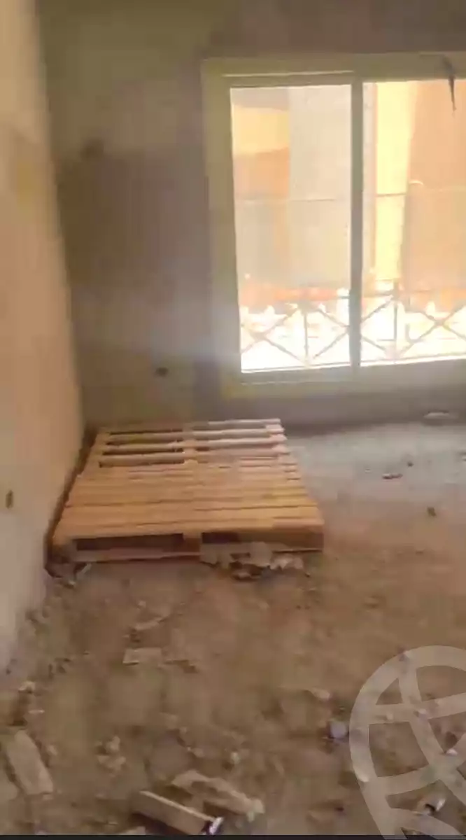 https://aqarmap.com.eg/en/listing/7163767-for-sale-cairo-el-sheikh-zayed-city-compounds-el-khamayel