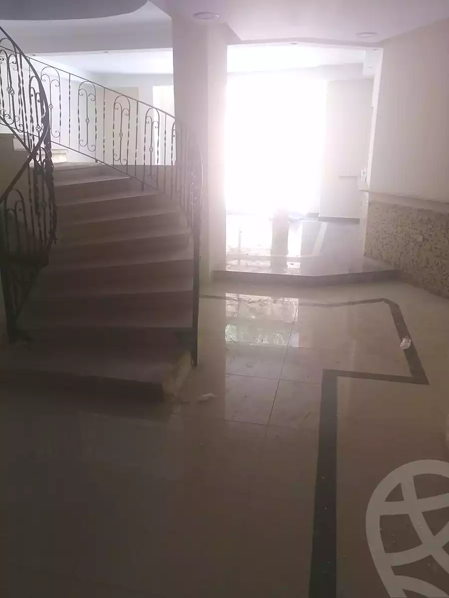 https://aqarmap.com.eg/ar/listing/7163902-for-sale-cairo-new-cairo-el-yassamin-el-yasmeen-3-mohamed-rahim-st