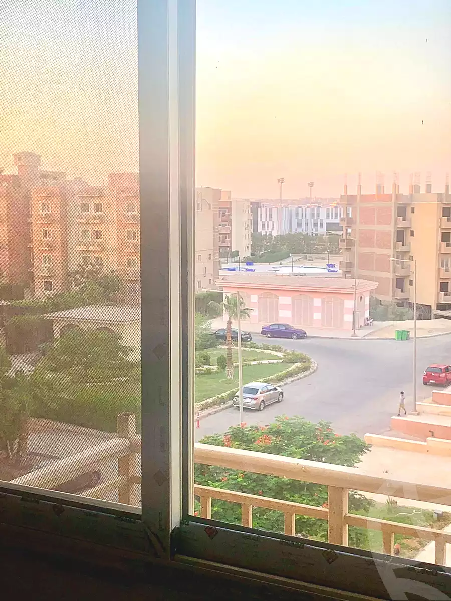 https://aqarmap.com.eg/ar/listing/7164059-for-sale-cairo-6th-of-october-compounds-dream-land-flower-resort